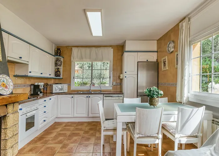 Villa Casa Dolores Style Catalan *